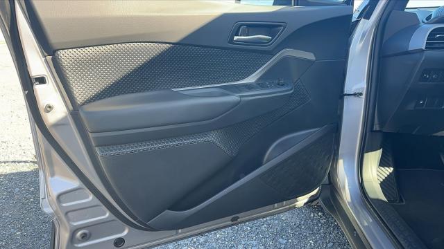 Toyota C-Hr image 9