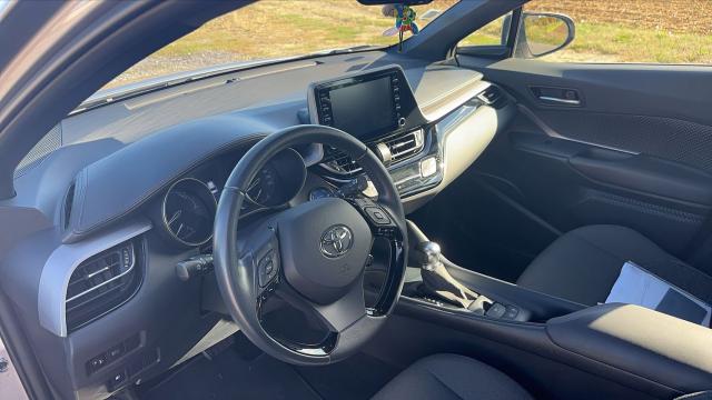 Toyota C-Hr image 1