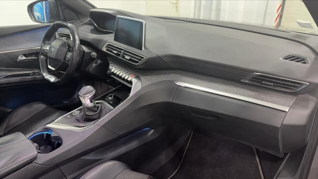 Peugeot 5008 image 8