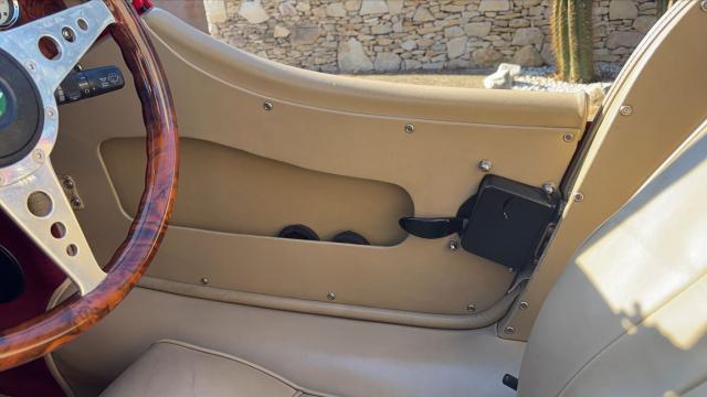 Morgan 4/4 image 1