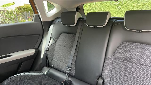 Renault Captur image 2