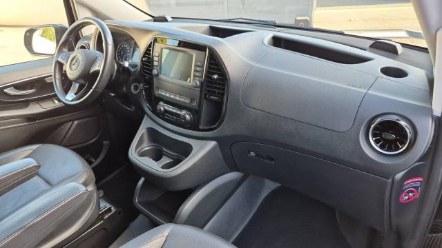 Mercedes Benz Vito image 2