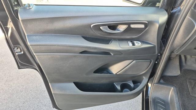 Mercedes Benz Vito image 7