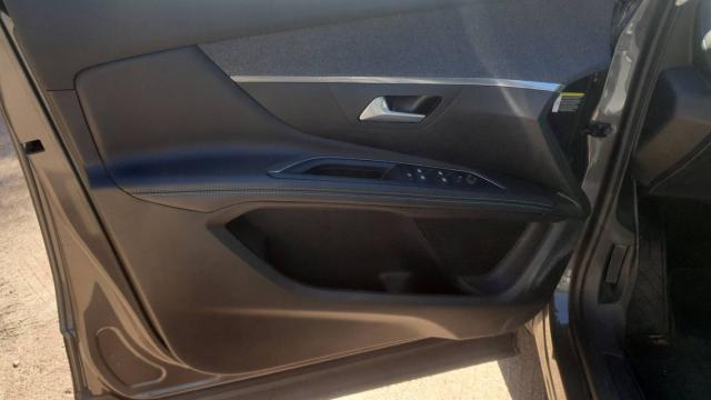 Peugeot 3008 image 4