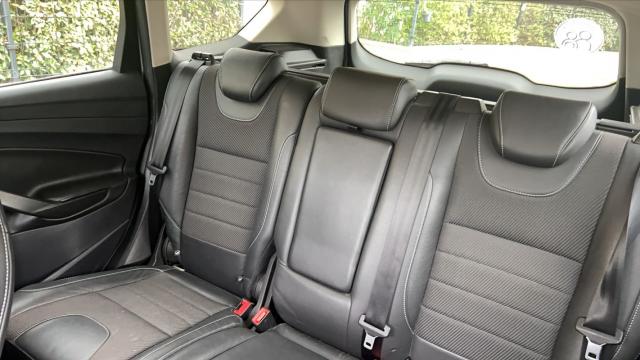 Ford Kuga image 5