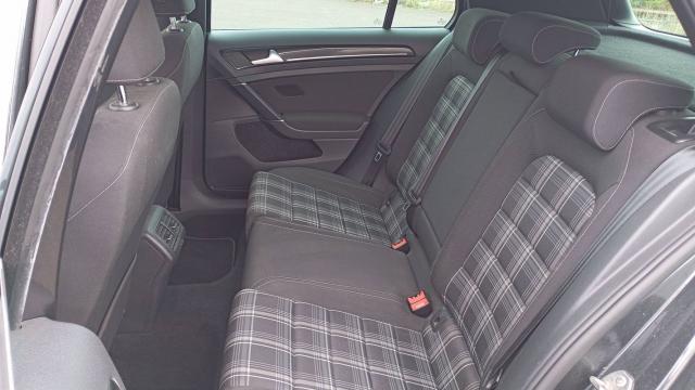 Volkswagen Golf image 4