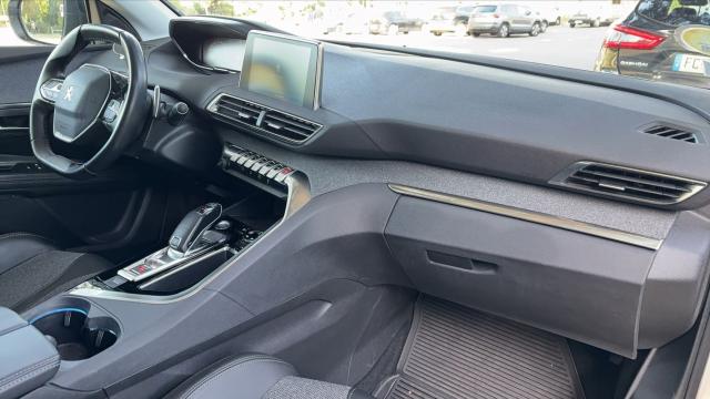 Peugeot 5008 image 4
