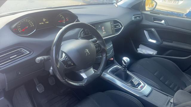 Peugeot 308 image 8