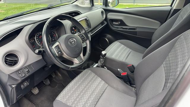 Toyota Yaris image 2