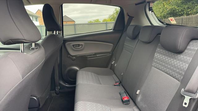 Toyota Yaris image 8