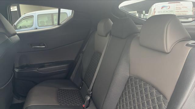 Toyota C-Hr image 1