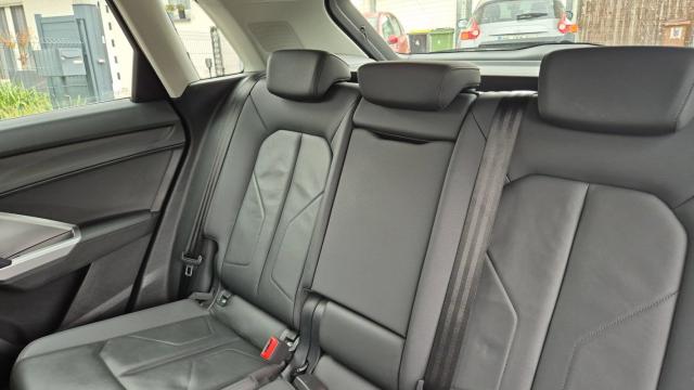 Audi Q3 image 8