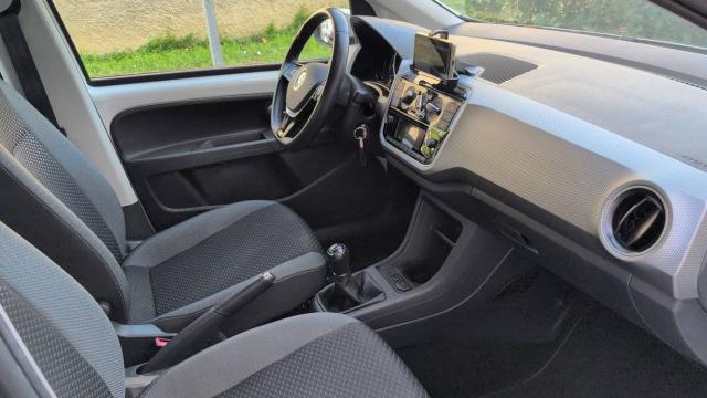 Volkswagen Up! image 1