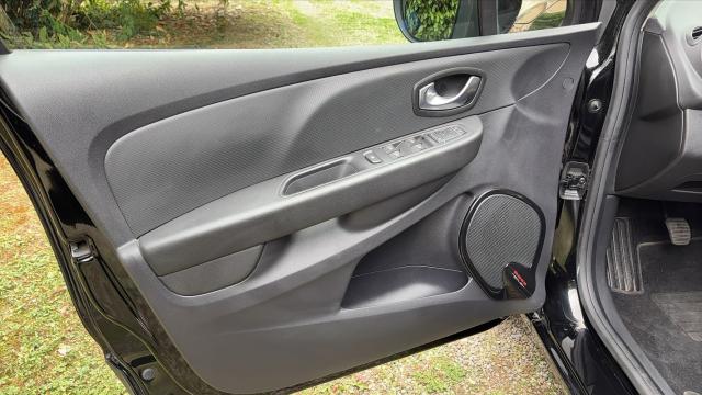 Renault Clio Estate image 2