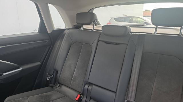 Audi Q3 image 7