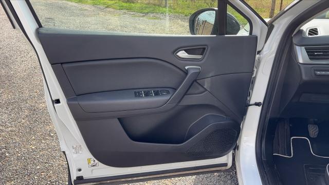 Renault Captur image 3