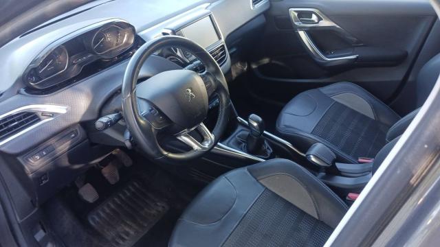 Peugeot 2008 image 4