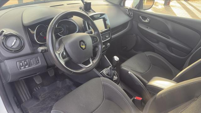 Renault Clio image 6