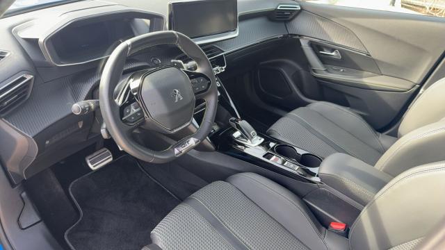 Peugeot 2008 image 5