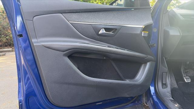 Peugeot 3008 image 6