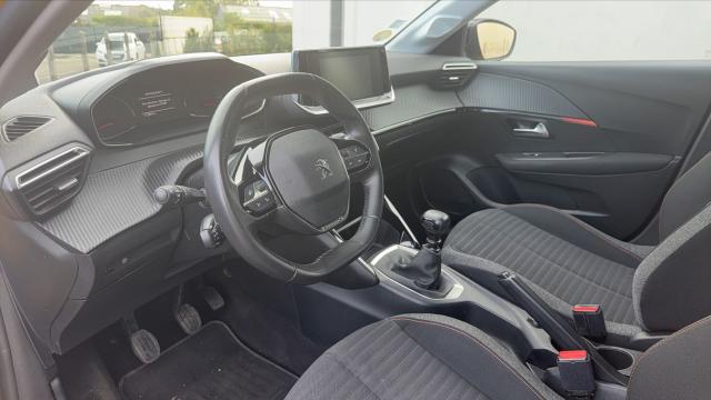 Peugeot 208 image 3