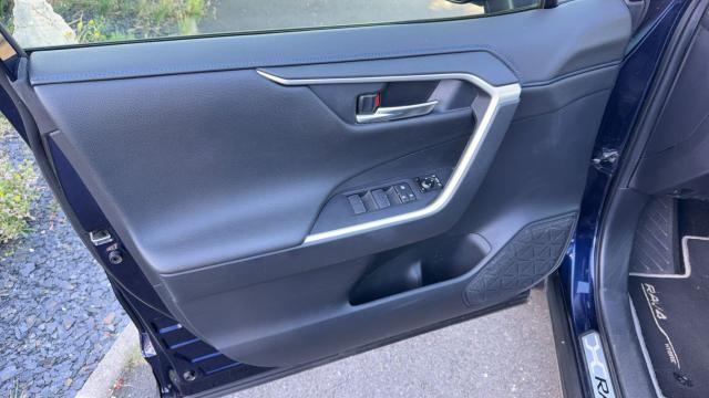 Toyota Rav4 image 7