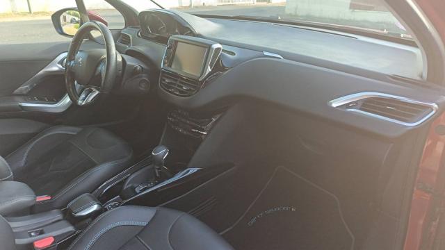 Peugeot 2008 image 1