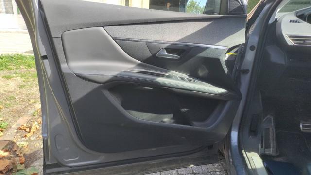 Peugeot 3008 image 1