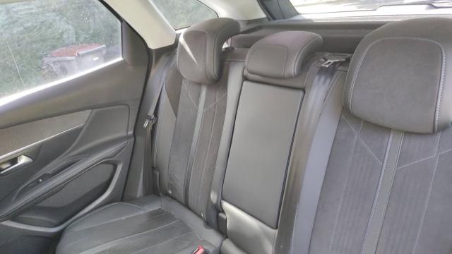 Peugeot 3008 image 8
