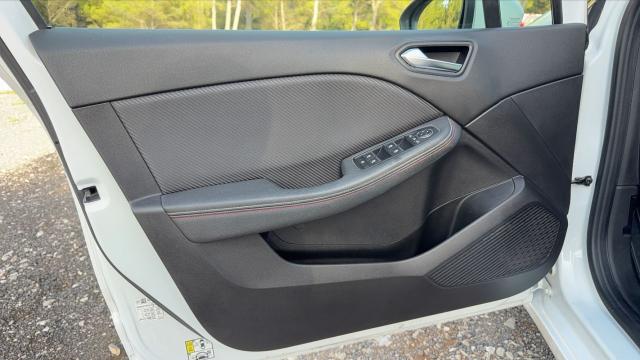 Renault Clio image 9
