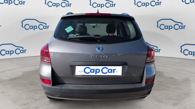 Renault Clio Estate image 5