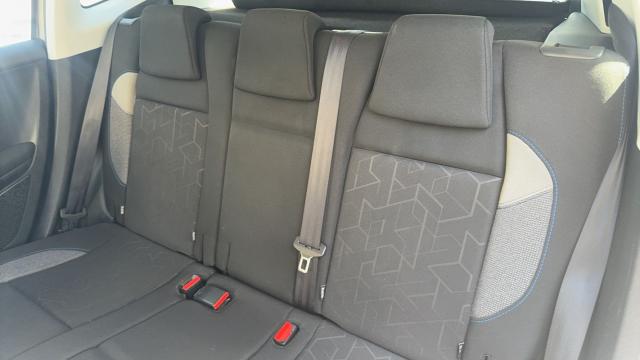 Peugeot 2008 image 4