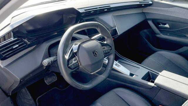 Peugeot 308 image 3
