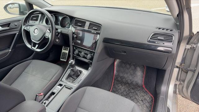 Volkswagen Golf image 2