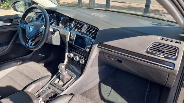 Volkswagen Golf image 5