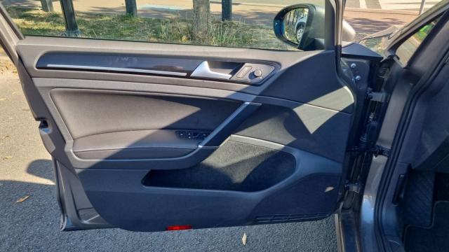 Volkswagen Golf image 7