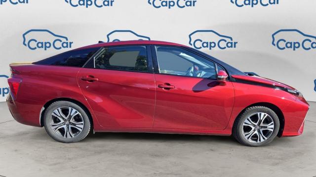 Toyota Mirai image 2