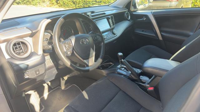 Toyota Rav4 image 8