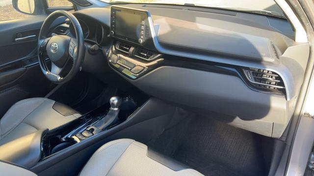 Toyota C-Hr image 8