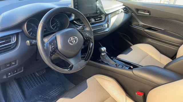 Toyota C-Hr image 6