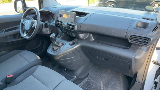 Opel Combo image 5