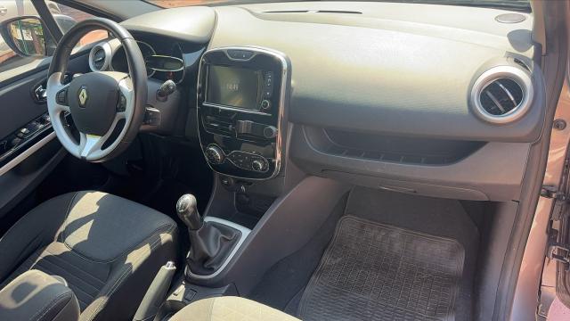 Renault Clio Estate image 5