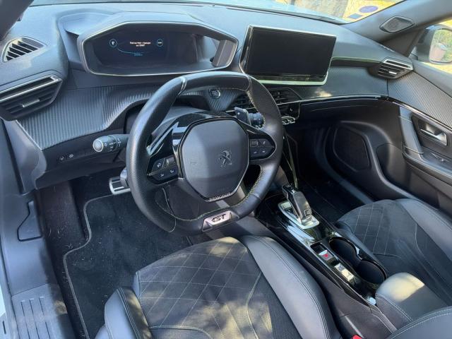Peugeot 2008 image 9