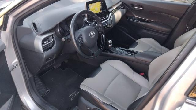 Toyota C-Hr image 7