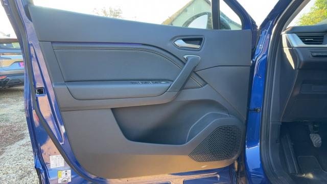 Renault Captur image 1