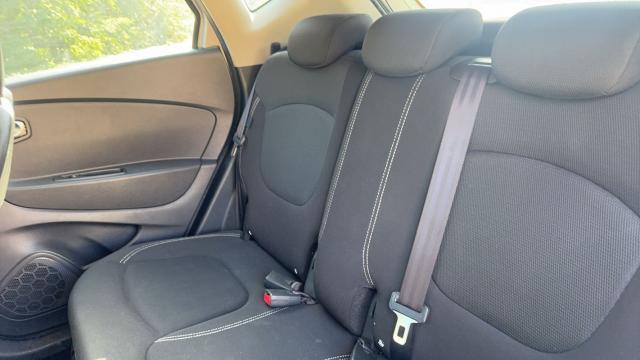 Renault Captur image 2