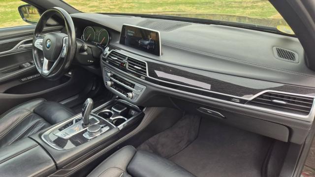 Bmw Série 7 image 1