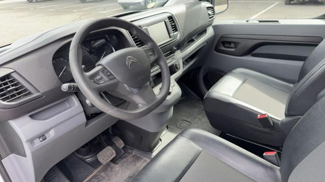 Citroen Jumpy image 9