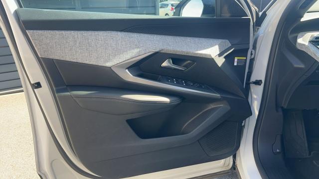 Peugeot 3008 image 6