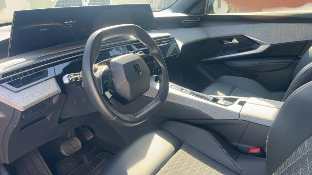 Peugeot 3008 image 8
